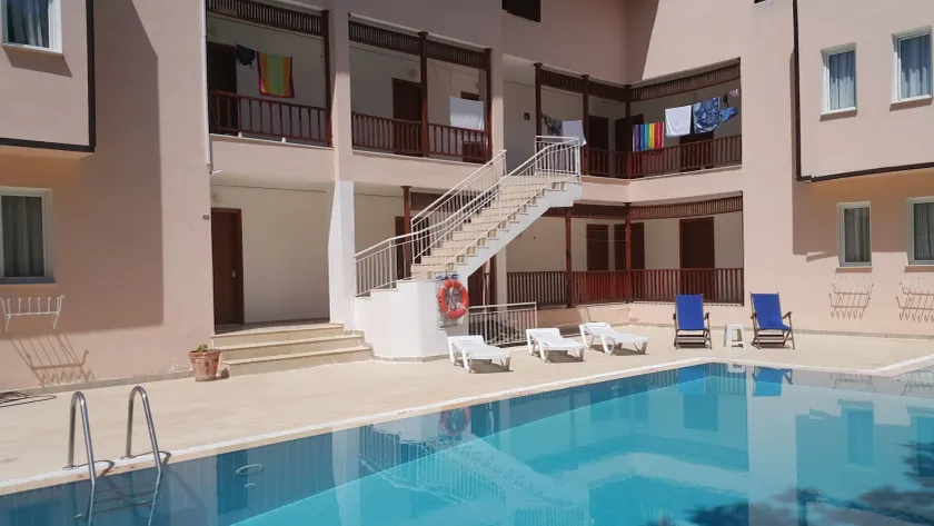 Residence Garden Hotel - Image 1