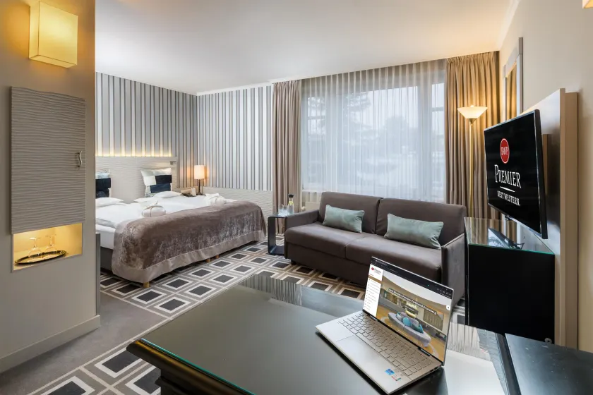 Best Western Premier Parkhotel Kronsberg - Image 1