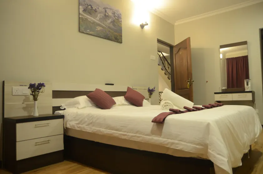 Zermatt Hotel - Image 1