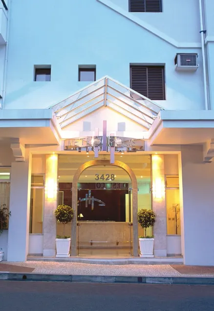 Hotel Metrópolis - Image 1