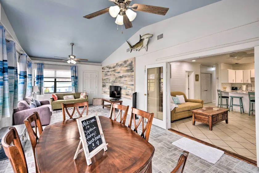 Retraite à Ormond Beach avec terrasse - À deux pas de l'océan ! - Image 1