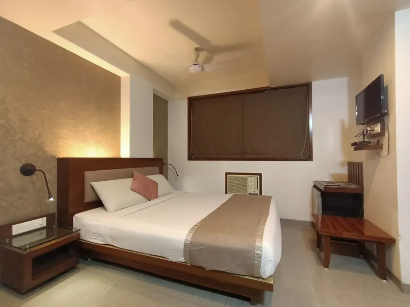 Hotel Vinyasa - Image 1