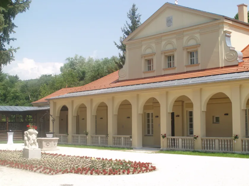 Klebelsberg Kastély Budapest - Image 1