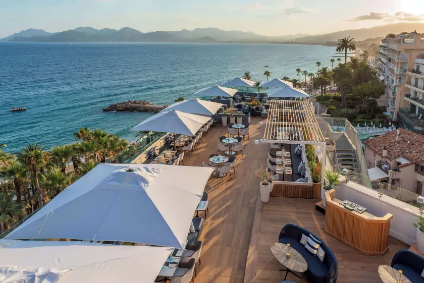 Radisson Blu 1835 Hotel & Thalasso - Image 1