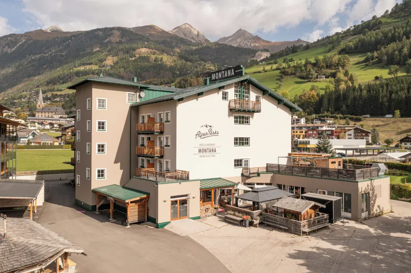 AlpenParks Hotel MONTANA - Image 1