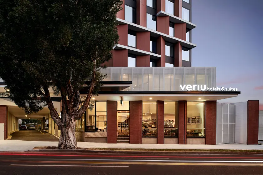 Veriu Green Square - Image 1