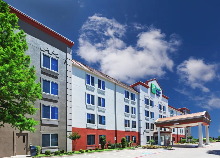 Holiday Inn Express Hotel & Suites Dallas Lewisville by IHG - Image 1