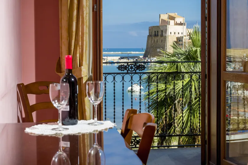 Hotel Cala Marina - Image 1
