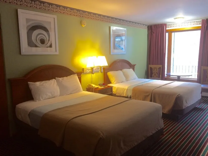 Mahoning Inn - Image 1