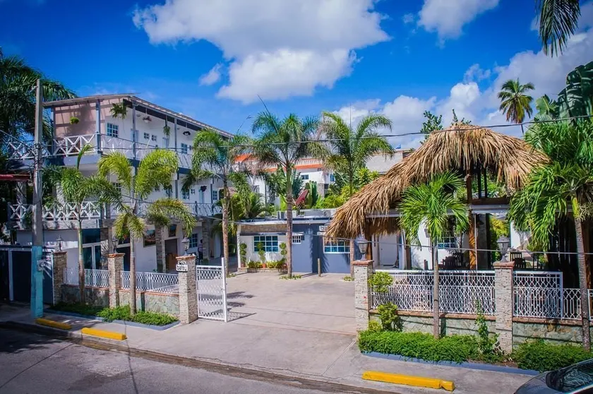 Batey Hotel Boutique - Image 1