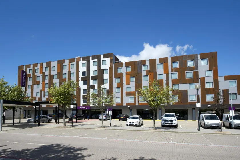 Premier Inn Milton Keynes Central - Theatre District - Image 1
