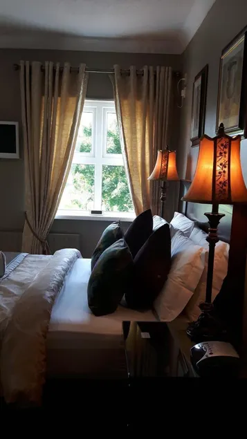 Almara Guesthouse - Image 1