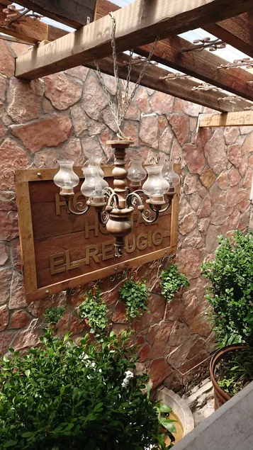 Hostal Refugio - Image 1