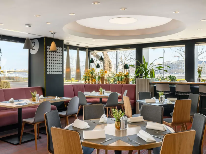 Novotel Budapest Danube - Image 1