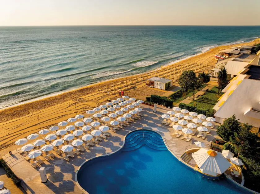 AluaSun Helios Beach - All Inclusive - Image 1