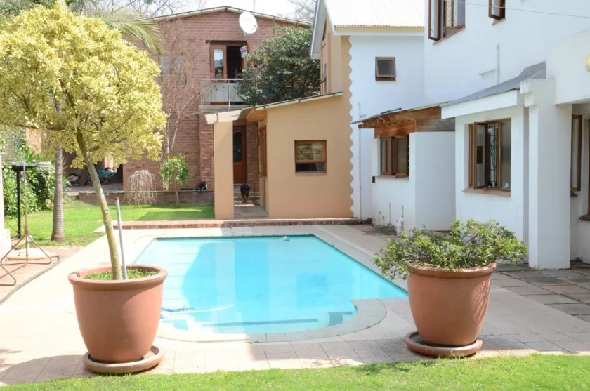 Bed & Breakfast in Hatfield - Image 1