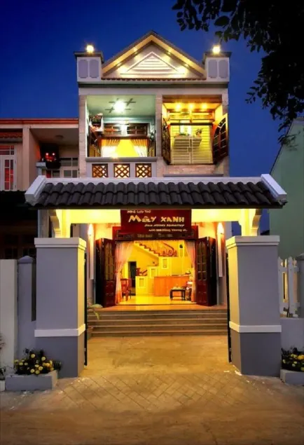 Blue Clouds Homestay - Image 1