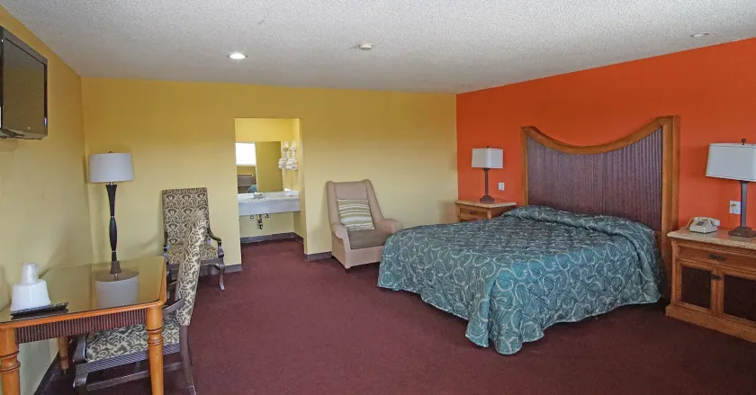 Los Angeles Inn & Suites - LAX - Image 1