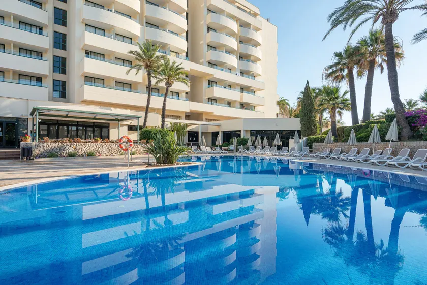 Welikehotel Marfil Playa - Image 1
