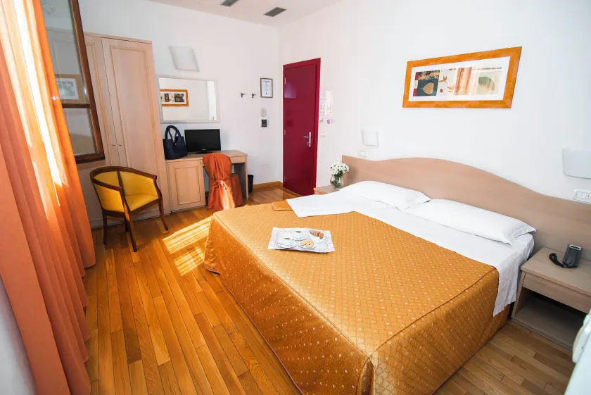 Hotel La Colonna - Image 1