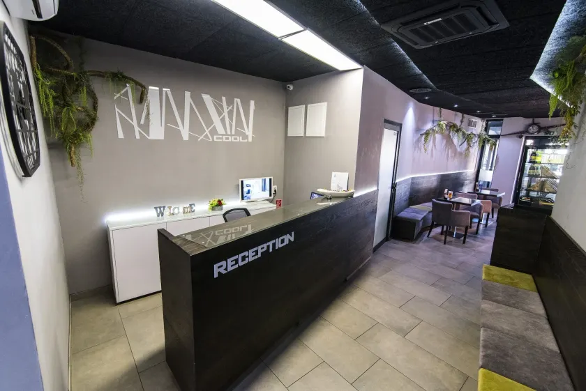 Hotel Cool Zagreb Airport - Image 1