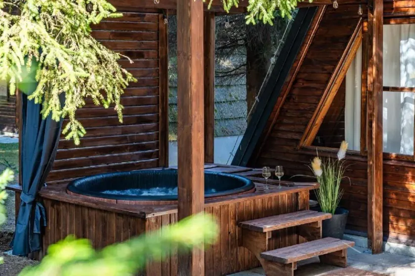 Leśna Sielanka domek z jacuzzi w lesie pod Górą Szczebel RELAX I SPORT - Image 1