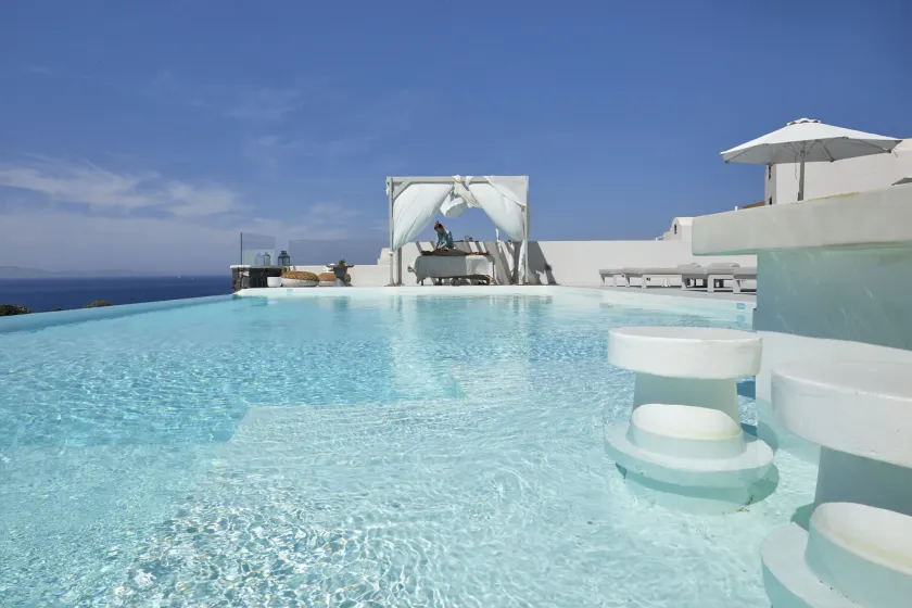 Adorno Oia - Image 1