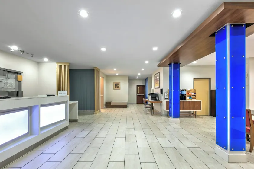 Holiday Inn Express Hotel & Suites Livingston by IHG - Reception