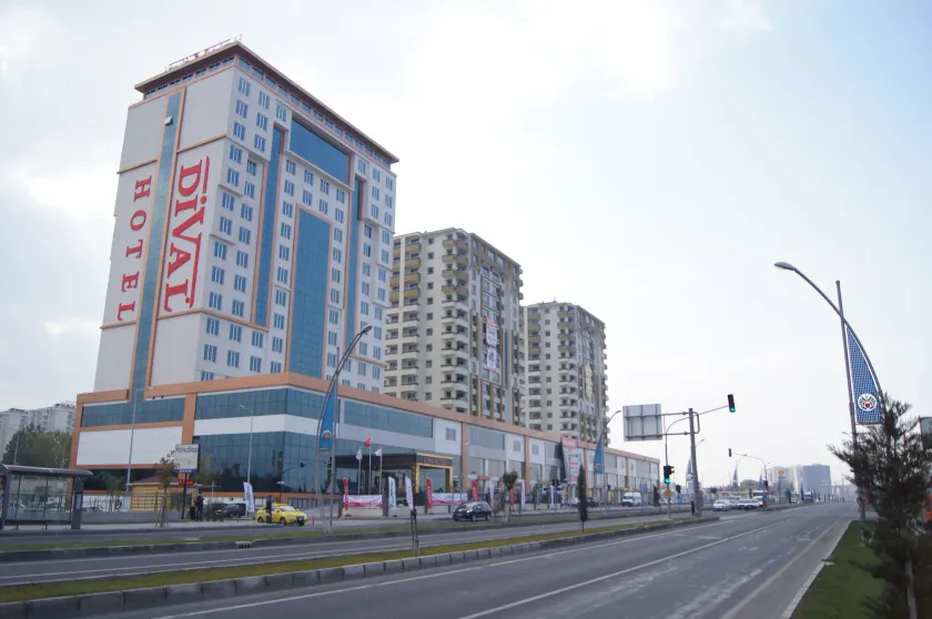 Divalin Hotel - Image 1