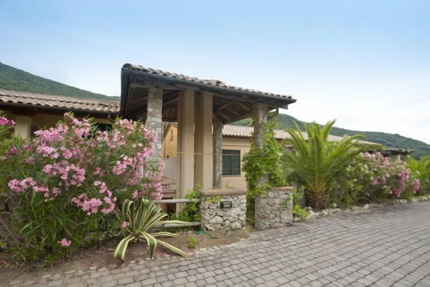 Appartamenti Nisportino - Image 1
