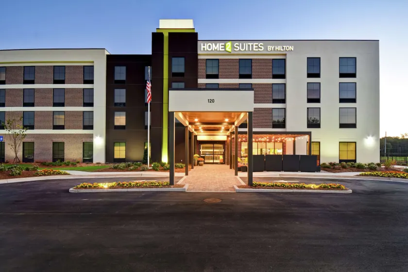 Home2 Suites by Hilton Lagrange - Image 1