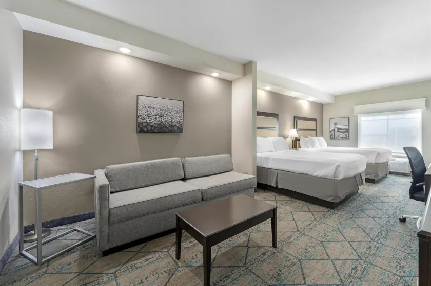 Best Western Plus McPherson - Image 1