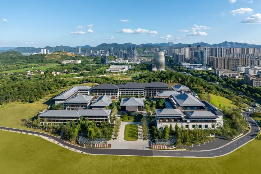 Renaissance Hangzhou Lin'an Hotel - Image 1