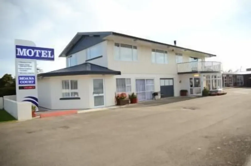 554 Moana Court Motel - Image 1