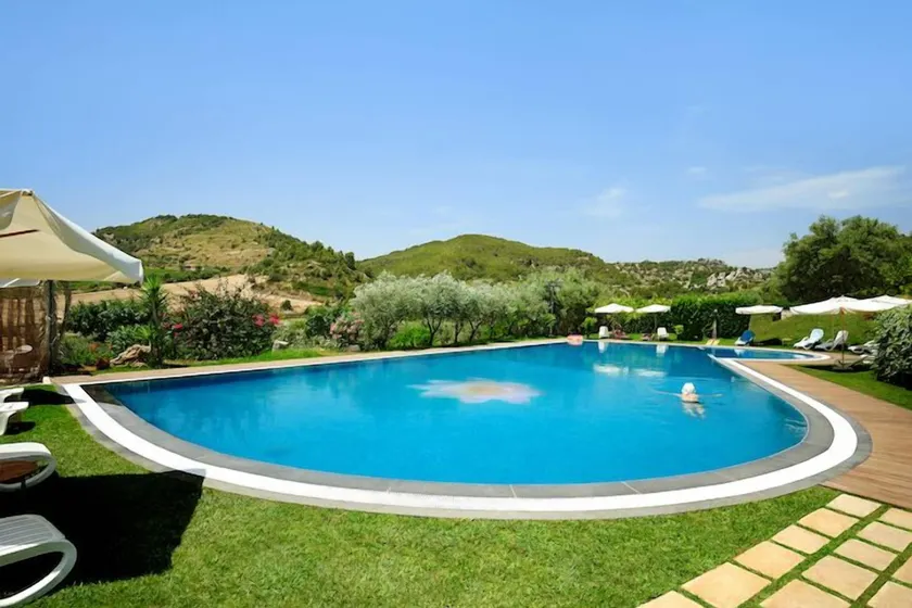 Kallikoros Country Resort & Spa - Image 1