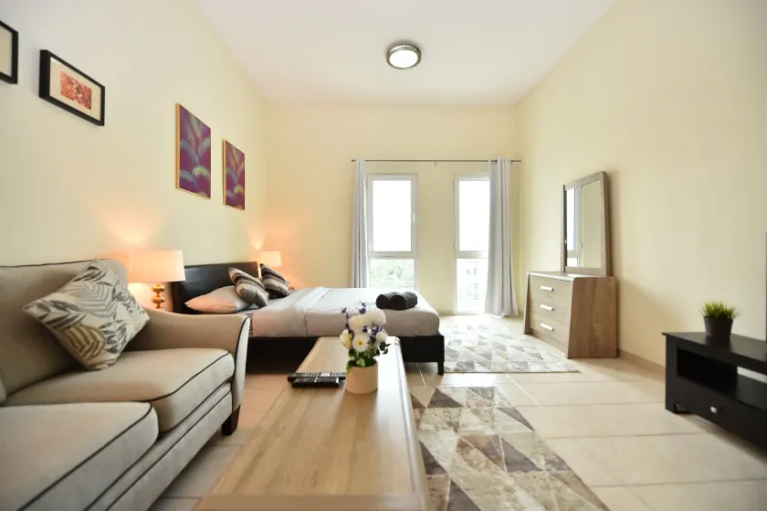 JHN - Fully Furnished Studio Apartment - Image 1