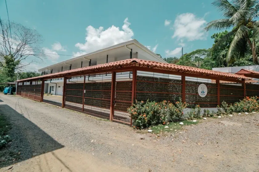 Apartamentos Ganesha Jacó - Image 1