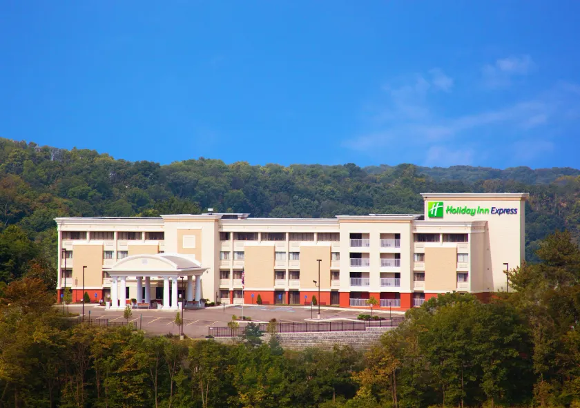 Holiday Inn Express Cincinnati West by IHG - Image 1