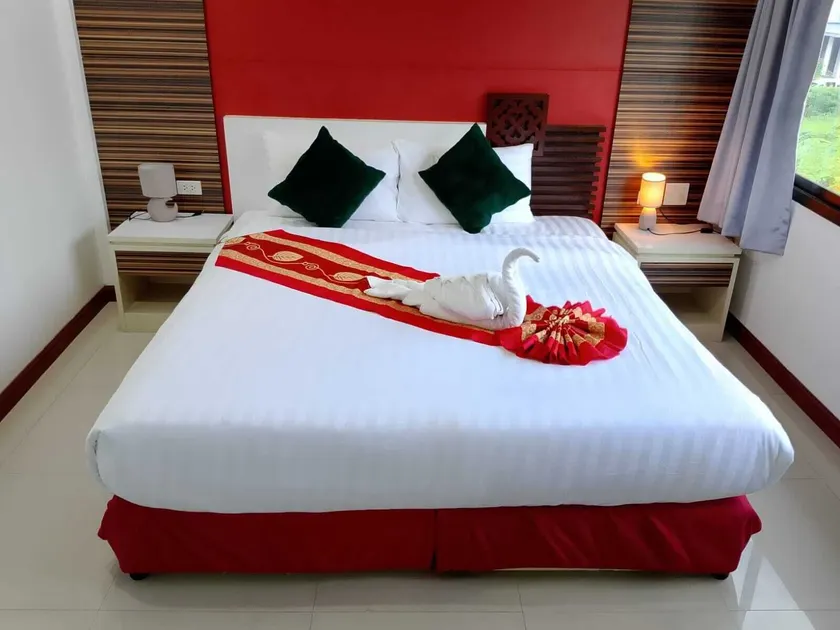 Patong Max Value Hotel - Image 1