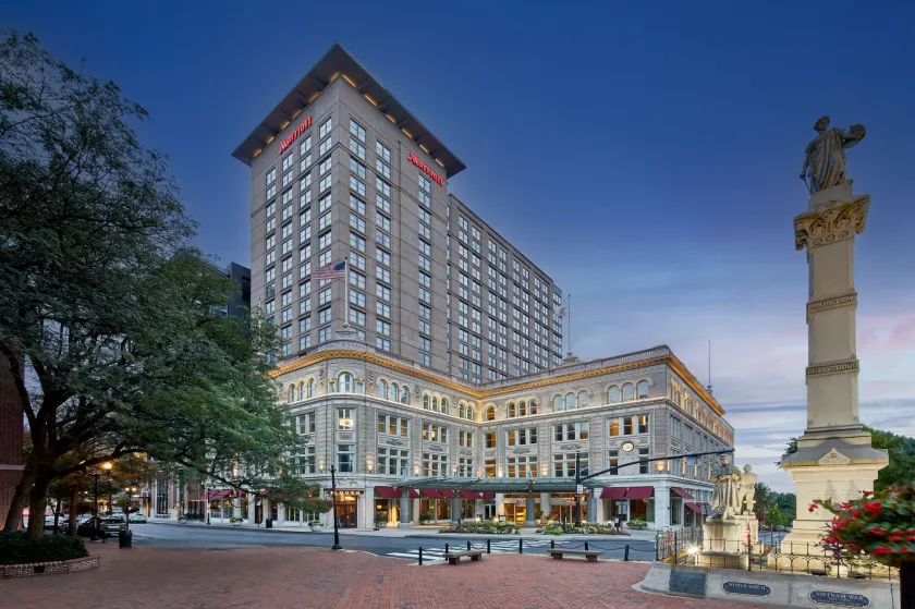 Lancaster Marriott at Penn Square - Image 1
