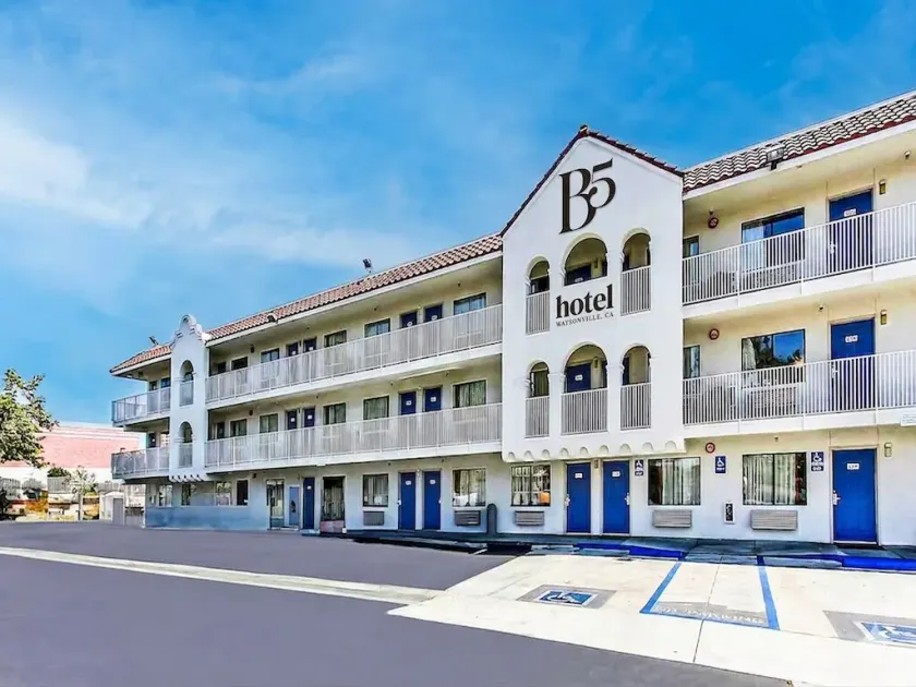 Hotel B5 Watsonville, CA - Monterey Area - Image 1