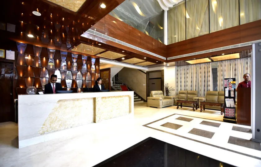 I V Sanctum Hotel - Image 1