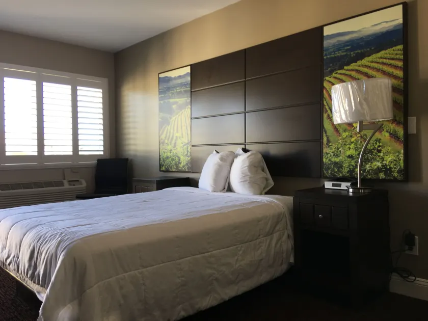 Vallejo Inn - Image 1