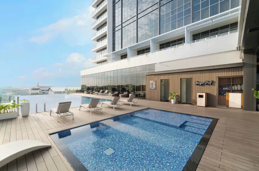 Oakwood Hotel & Apartments Grand Batam - Image 1
