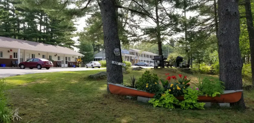 Pinedale Inn - Image 1