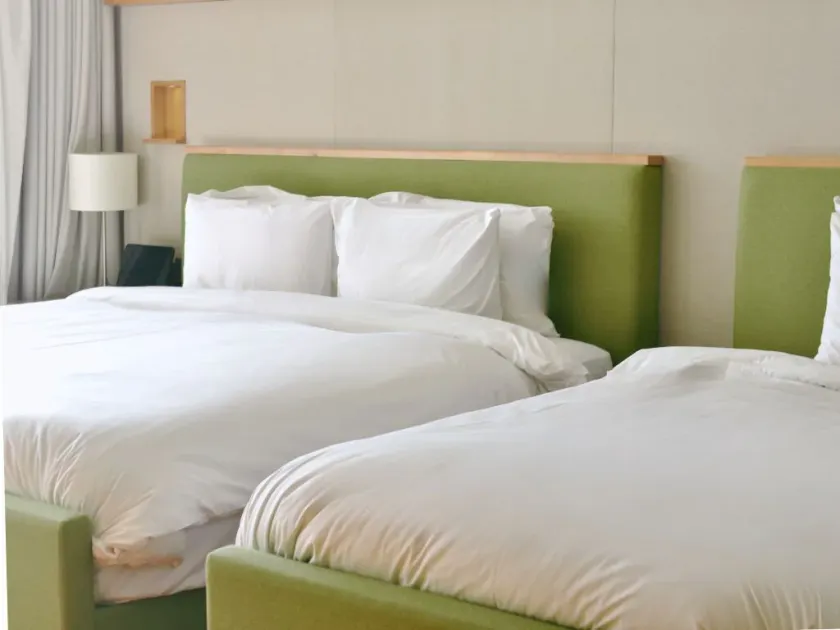 Baymond Hotel - Image 1