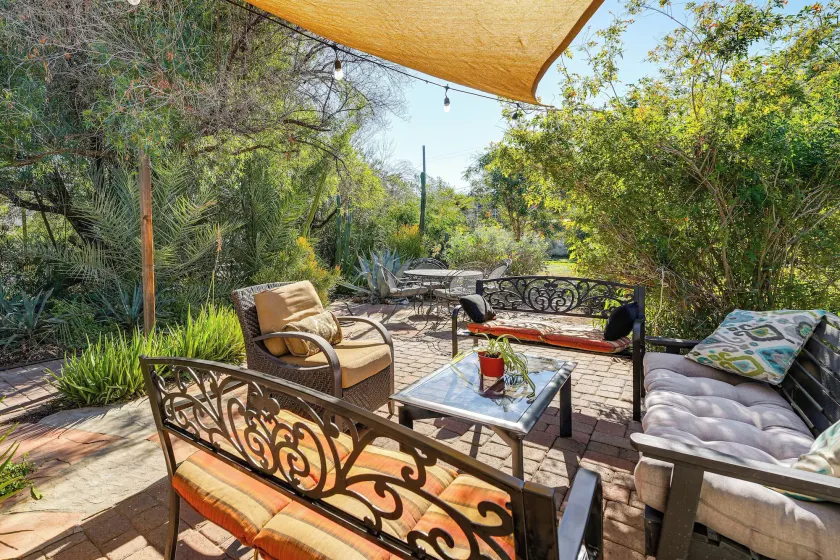 2 Mi to Downtown: Pet-friendly Home in Phoenix! - Image 1