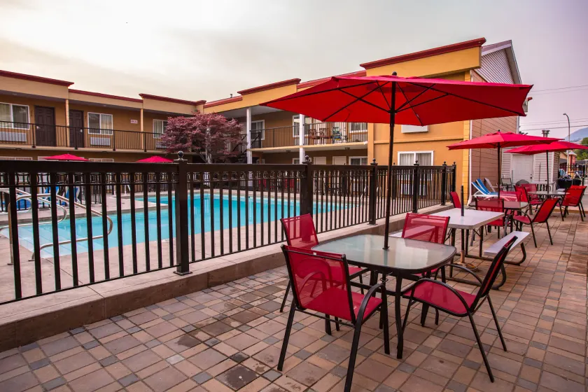 Sahara Courtyard Inn Penticton - Image 1