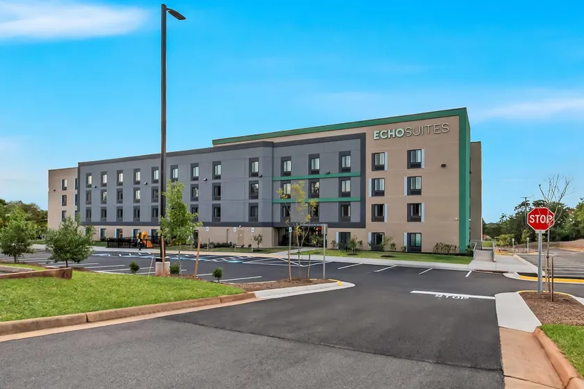 ECHO Suites Extended Stay by Wyndham Sterling - Image 1