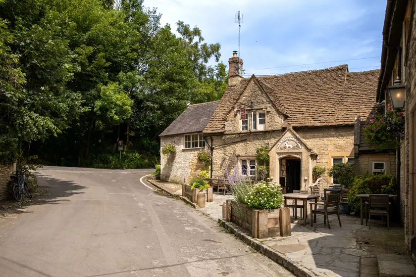 The White Hart Ford - Image 1